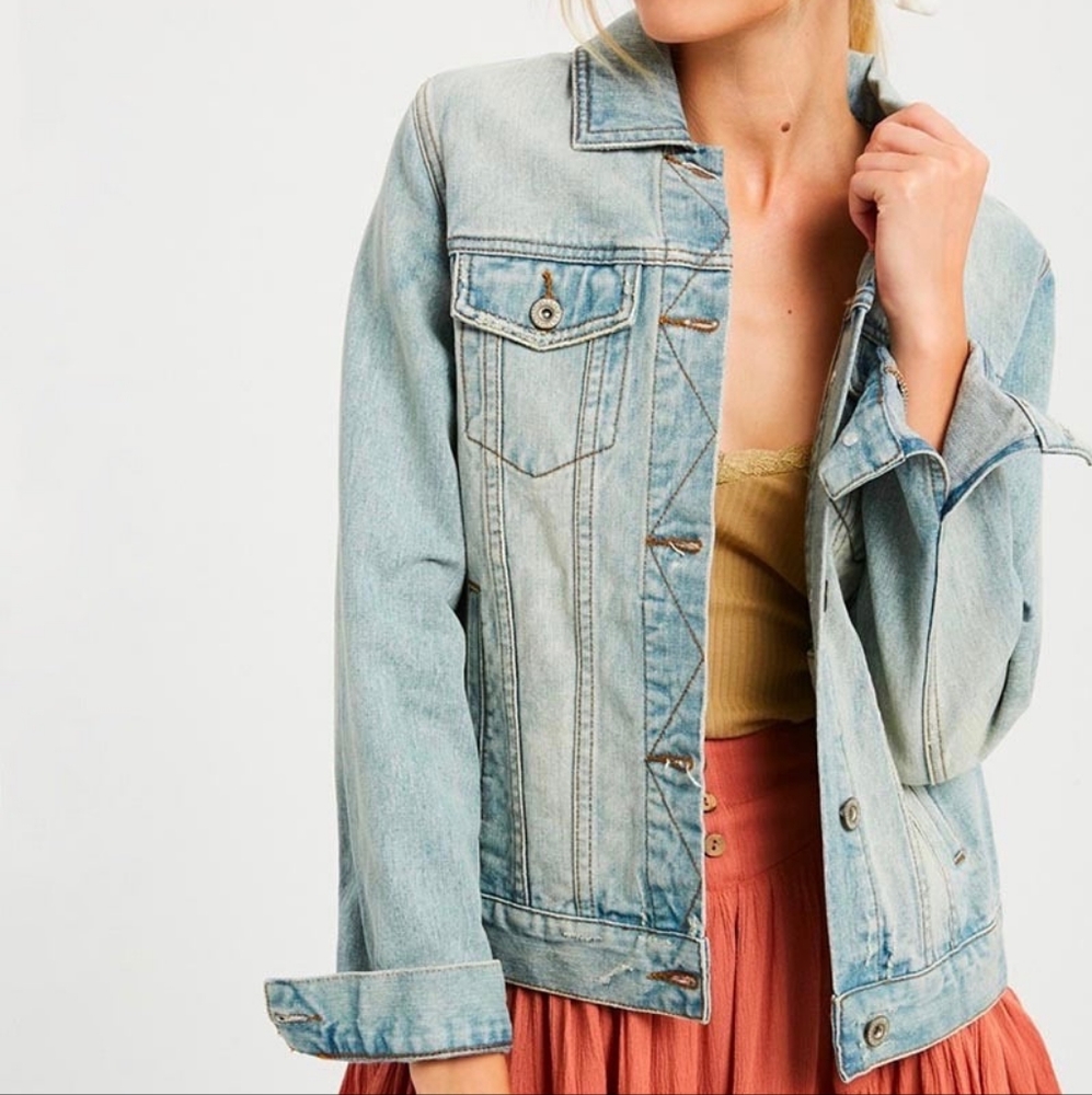 Wishlist classic denim jacket, Oversized Jean Jacket, size M
